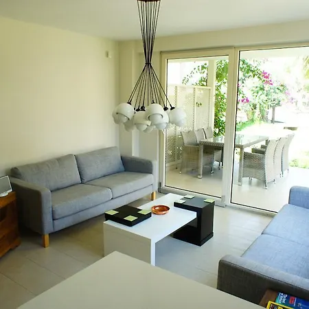 Aquamarine Garden Deluxe Апартаменты