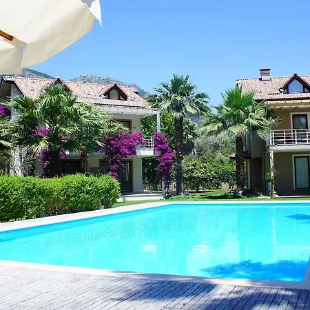 Aquamarine Garden Deluxe Appartement *